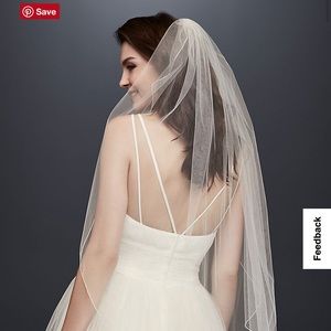 NWOT David’s Bridal Ivory One Tier Tulle Fingertip Veil with Pencil Edge